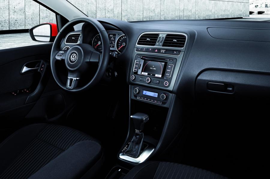  Volkswagen Polo 2009 года  (фото 18 из 23)